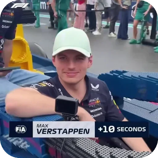 Стикер 🥰 из набора Max Verstappen