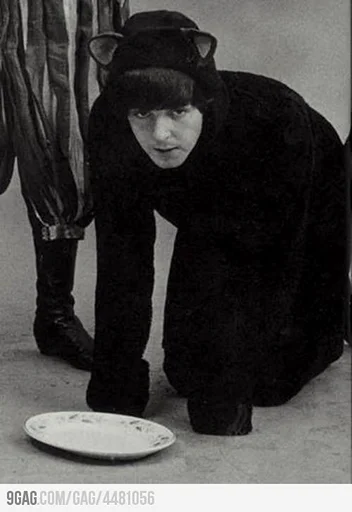 Стикер ➖ из набора The Beatles