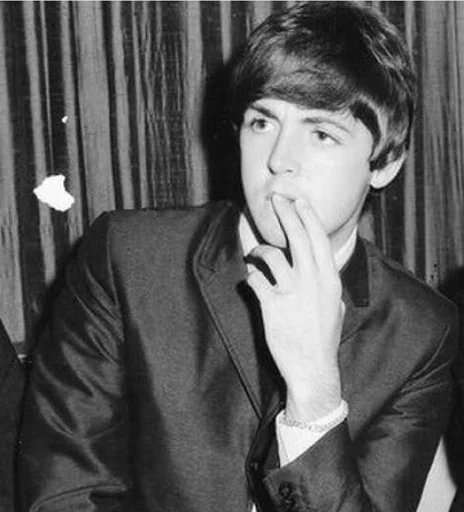 Стикер ➖ из набора The Beatles