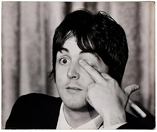 Стикер ➖ из набора The Beatles