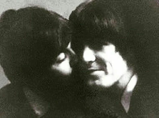 Стикер ➖ из набора The Beatles