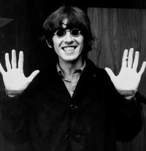 Стикер ➖ из набора The Beatles
