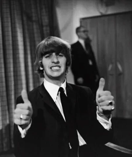 Стикер ➖ из набора The Beatles