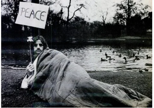Стикер 🕊 из набора 🎸The Beatles🪲 ☆