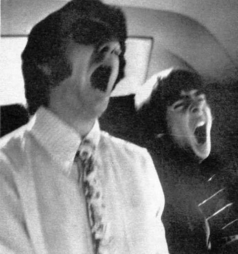 Стикер 😫 из набора The Beatles ::