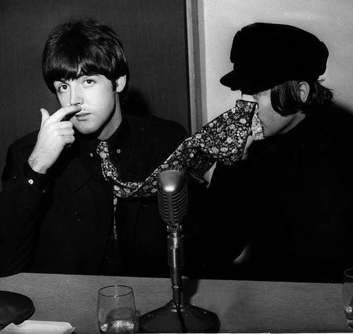 Стикер 🤧 из набора The Beatles ::