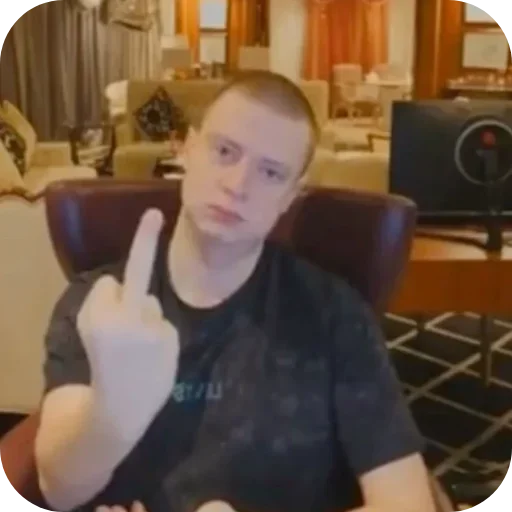 Стикер 🥰 из набора 