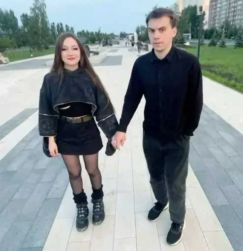 Стикер 😍 из набора босс