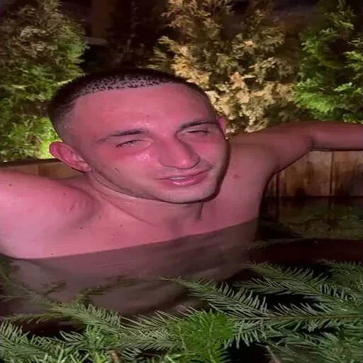 Стикер 🤤 из набора Больше стиков тут: