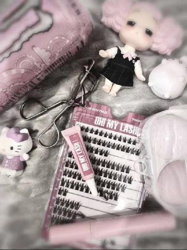 Стикер 🤩 из набора ૮꒰ ˶> ༝ < ྀི˶꒱ა