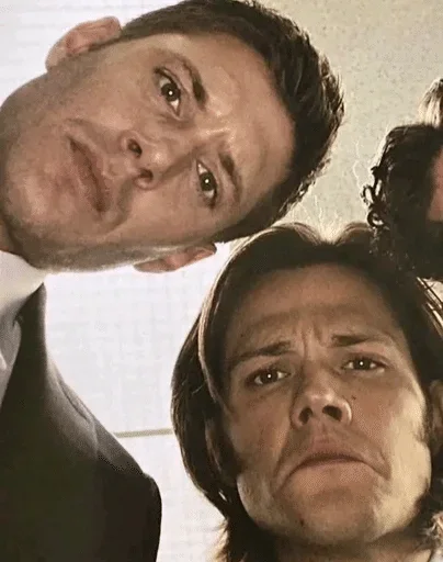 Стикер 🤨 из набора супернатуральни пикчи